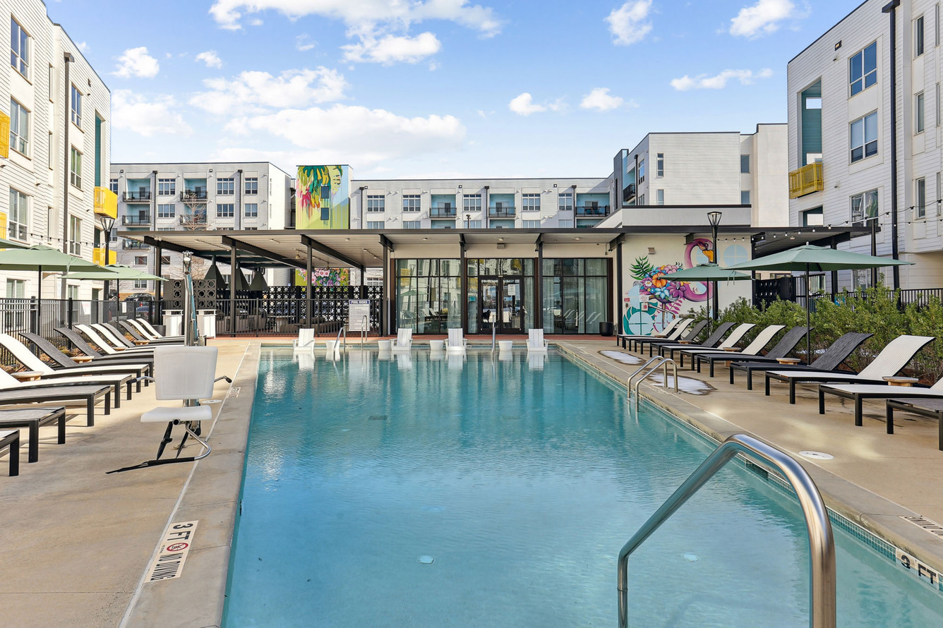 resort style pool at the skylark atlanta luxury apartments